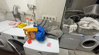 Dry Cleaner & Laundromat w/i "5 Machines + 7 yrs Lease" in Manhattan
