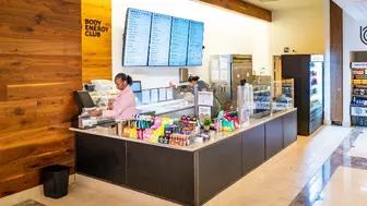 Profitable 4-Unit Smoothie Franchise in Chicago Gyms