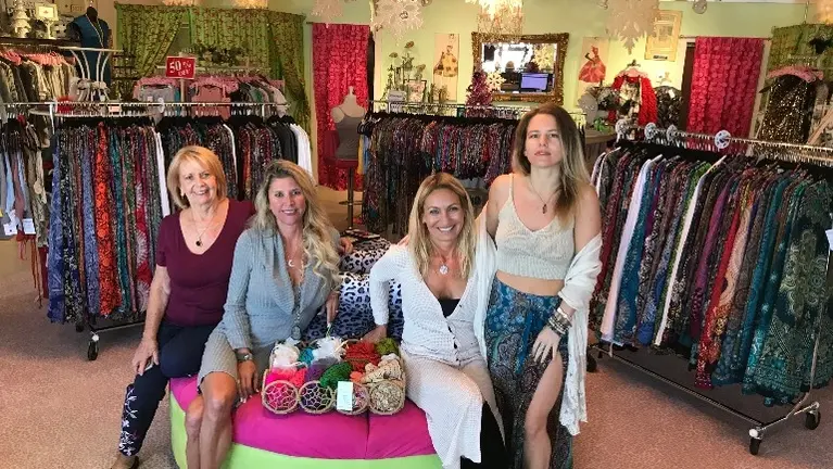Host Trunk Shows