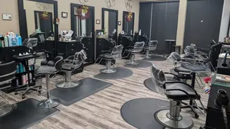 Established 12-Chair Boutique Salon – Prime Sugar Land Location
