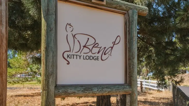 The Bend Kitty Lodge The Bend Kitty Lodge