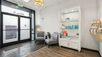 Turnkey Skincare Studio - In the Heart of Burien