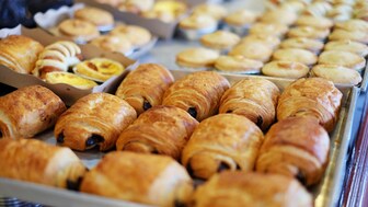 Florida Café & Bakery for Sale! Low Rent & Long Lease!