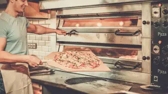 Prime Location Multi-Cuisine Pizzeria with Loyal Customer Base