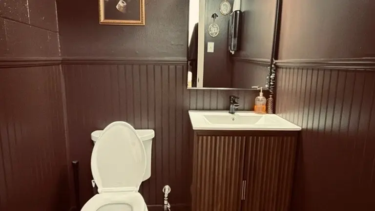 Rest Room Rest Room