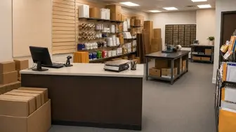 Packing & Shipping Store for Sale in New York