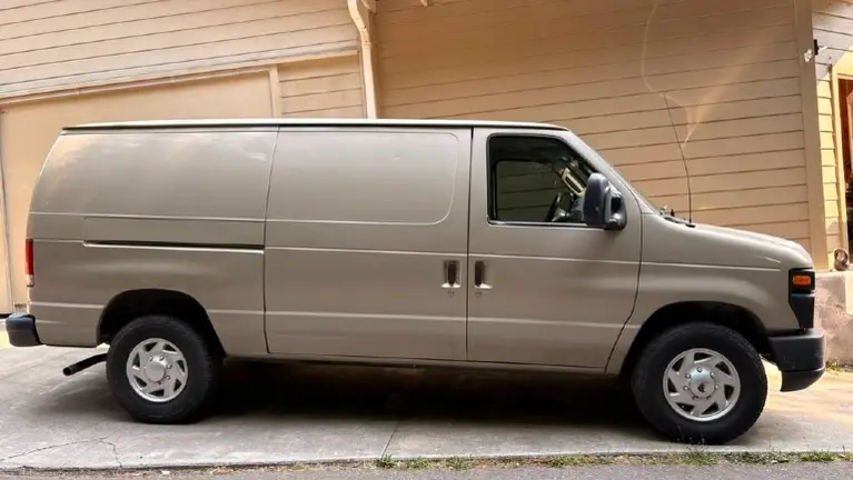 Runs Strong- Floral Van with AC Runs Strong- Floral Van with AC
