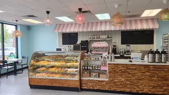 Donut Shop Asset Sale - Low Rent & Type 1 hood