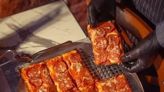 Pizzeria