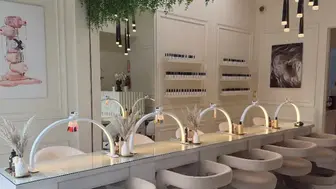 Turn-key, Profitable Nail and Beauty Salon for Sale in Beverly Hills