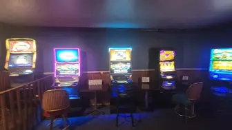 Bar with full kitchen, shared parking & 5 poker machines