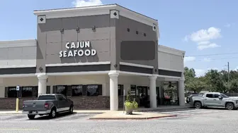 Well-Known Established Cajun Seafood Restaurant for Sale in Houston