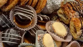 Established Argentine Bakery & Restaurant – Prime Plaza Location