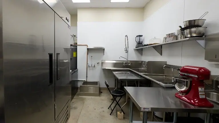 Kitchen equipment