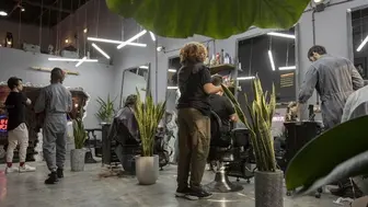Established Upscale Nationally Franchised Hair Salon w Expansion Right