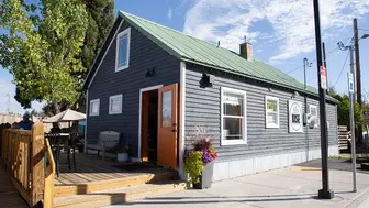 listing-image