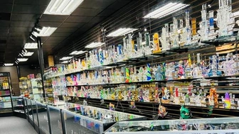 High Traffic Smoke Shop Great Location