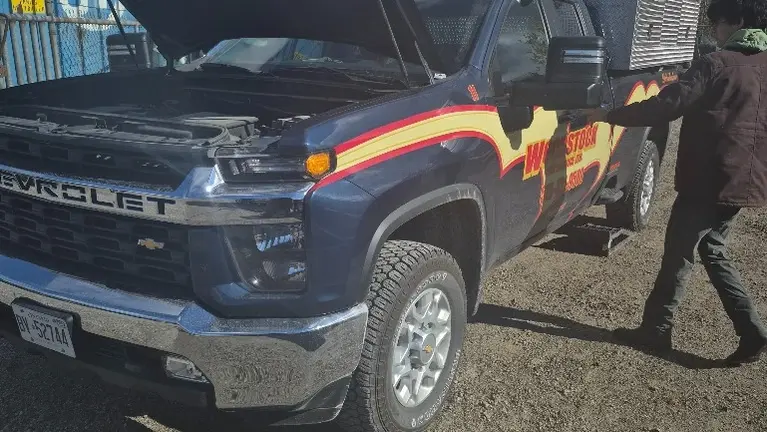 Spraying a Fleet Customer Spraying a Fleet Customer