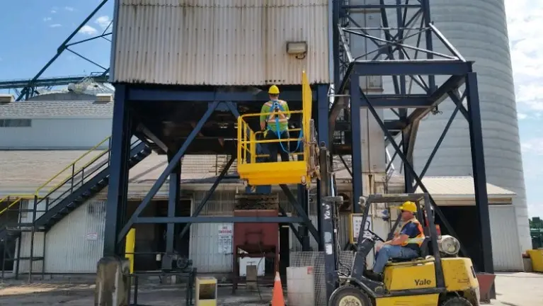 Spray Fertilizer Tower