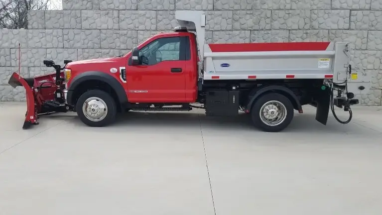 Spraying Snow Removal Contractor