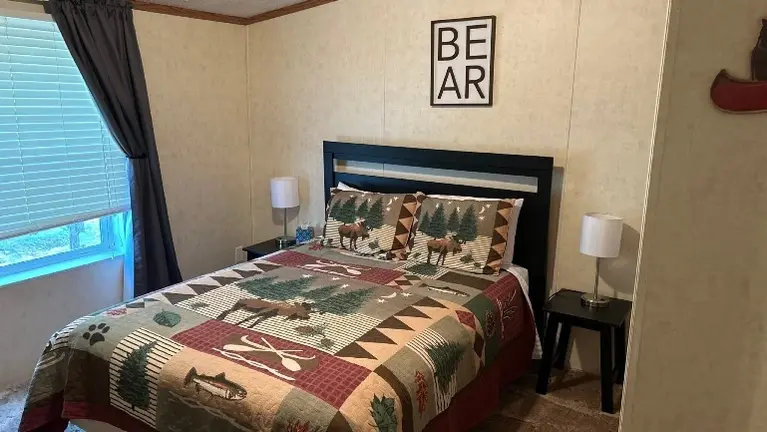 Bear Cabin Guest Room 1 Bear Cabin Guest Room 1