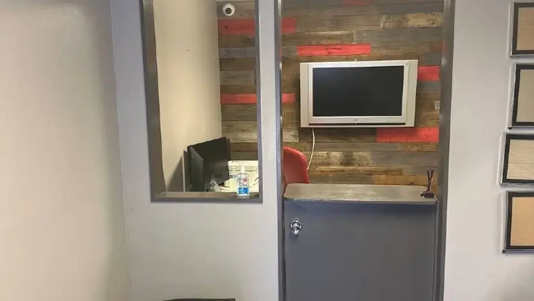 Customer Reception and Office Area Customer Reception and Office Area