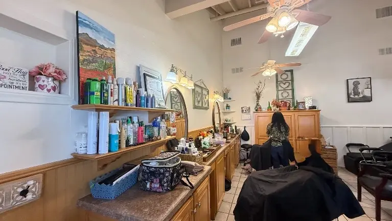 3 Styling Stations 3 Styling Stations