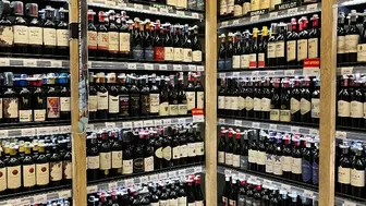 Beer & Wine Store w/ Lottery & Tobacco – Prime Everett, MA Location