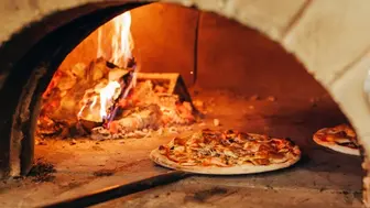 Authentic Italian Restaurant & Pizzeria in Upscale Neighborhood