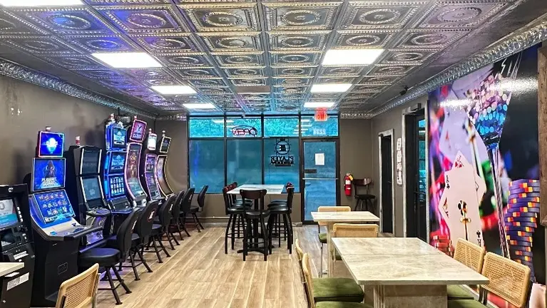 Gaming & Bar Gaming & Bar