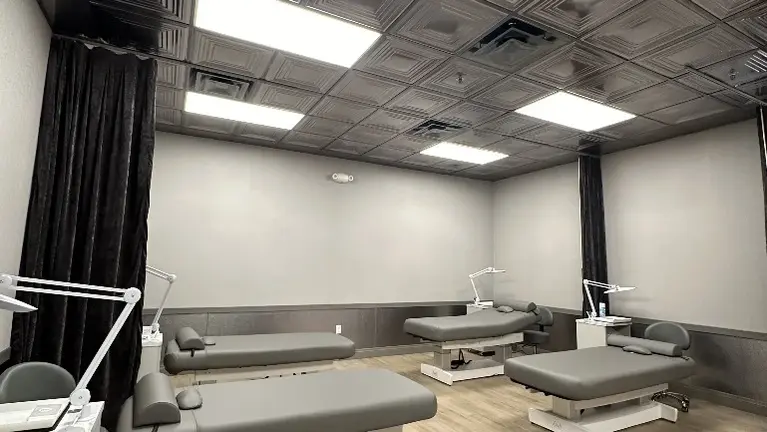 Serivce area with Long curtains Serivce area with Long curtains