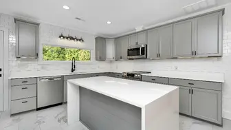 Cabinet & Stone Countertop Business-Strong Contactor Demand