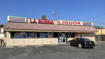 La Buena Liquor