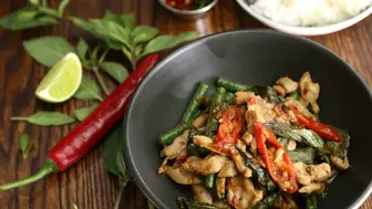 Great Thai Restaurant in a Busy Area #3436