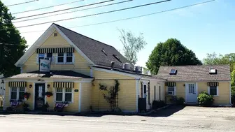 Pisces Coastal Kitchen: Chatham Restaurant with Real Estate For Sale