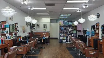 Diamond Beauty Salon For Sale!