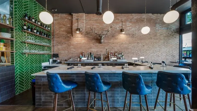 Bar Bar