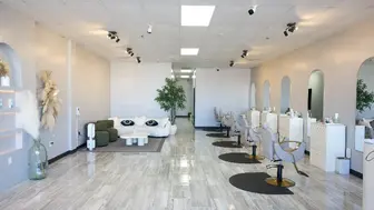 Turnkey Beauty Salon in Prime North Richland Hills Location
