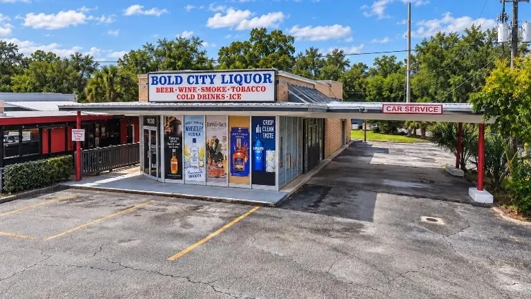 Retail with Drive through Retail with Drive through
