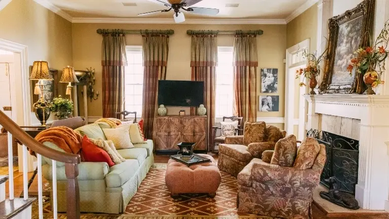 living room Manor House