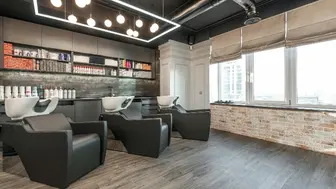 Hampton’s Elite Full-Service Salon — A Rare Opportunity in a Prestige