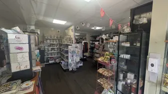 Established Hybrid Retail / Education Business For Sale!